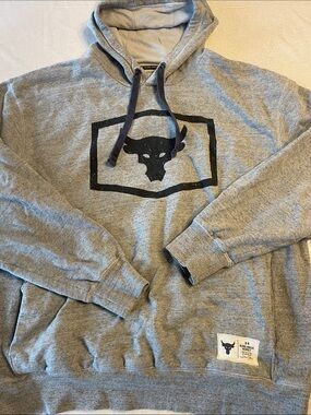 Under Armour Gray Hooded Sweatshirt with Bull Graphic